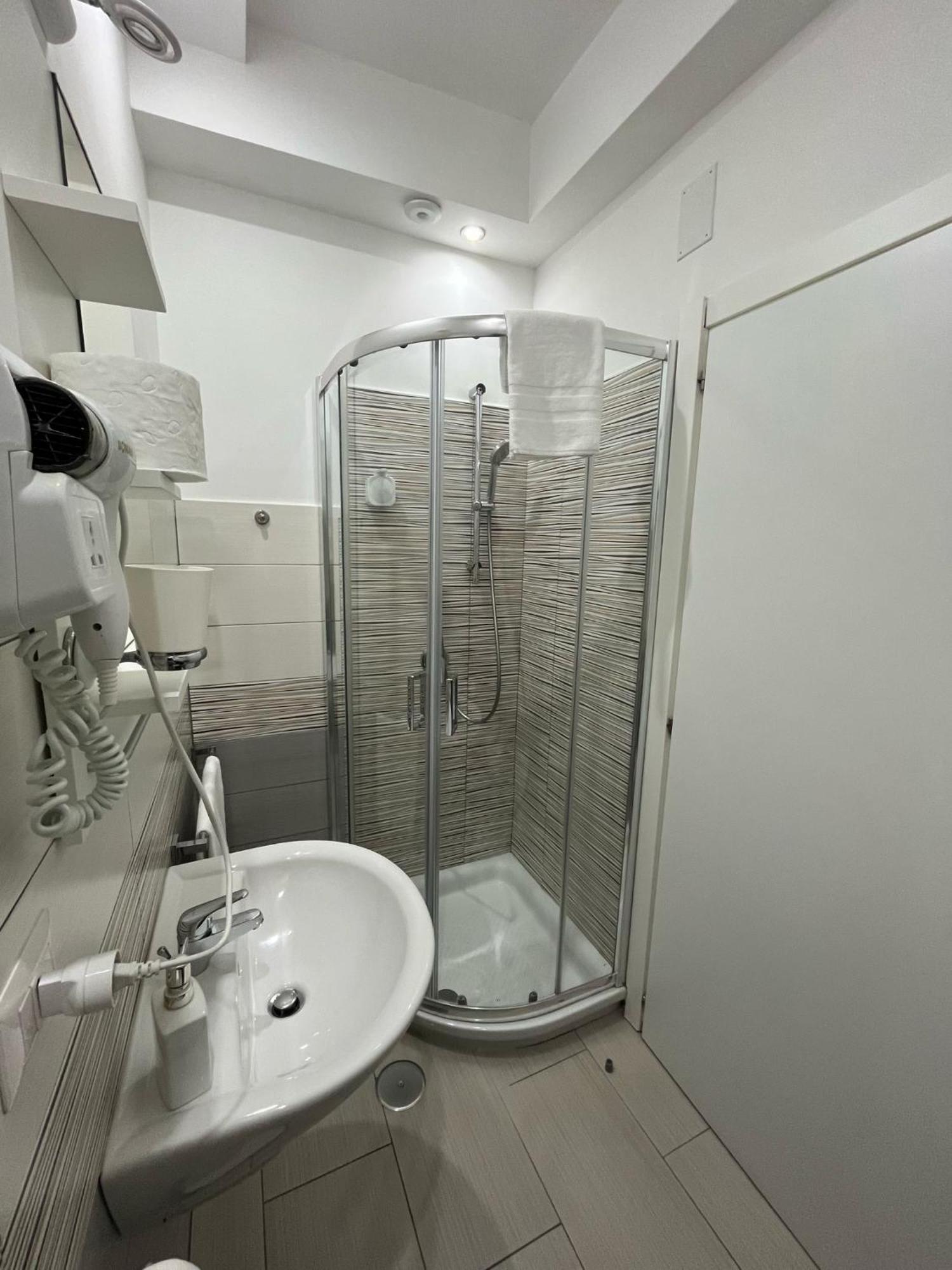 F.Rooms Napoli Eksteriør billede