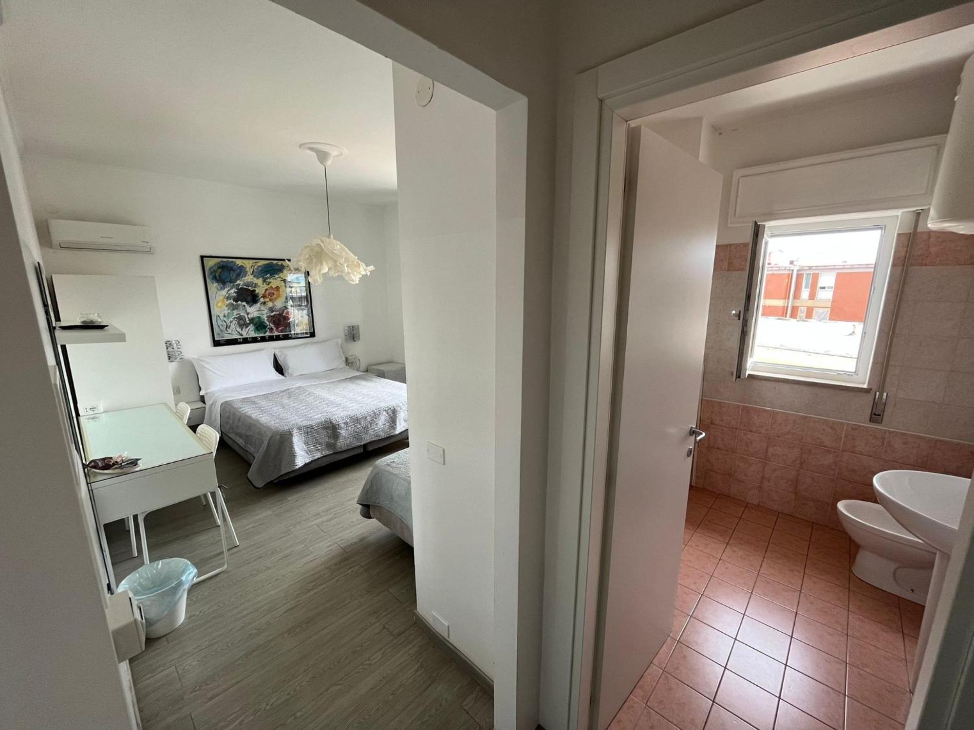F.Rooms Napoli Eksteriør billede
