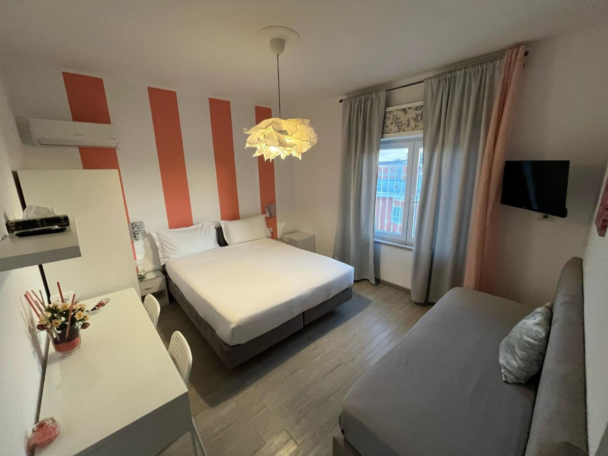 F.Rooms Napoli Eksteriør billede